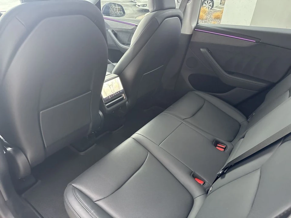 2026 Tesla Model Y - Image 15 of 21