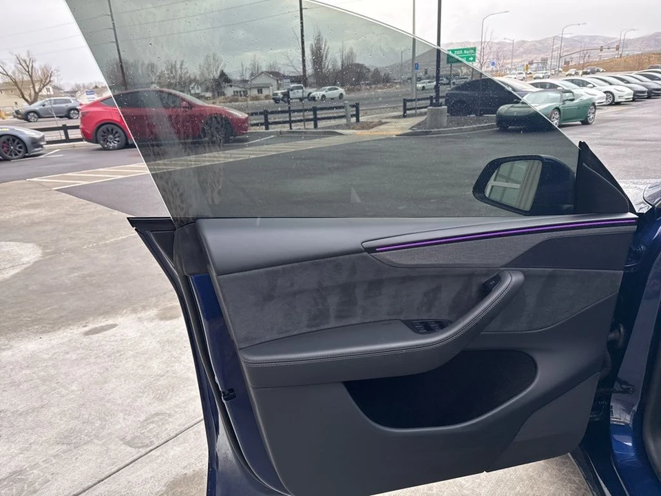 2026 Tesla Model Y - Image 11 of 21
