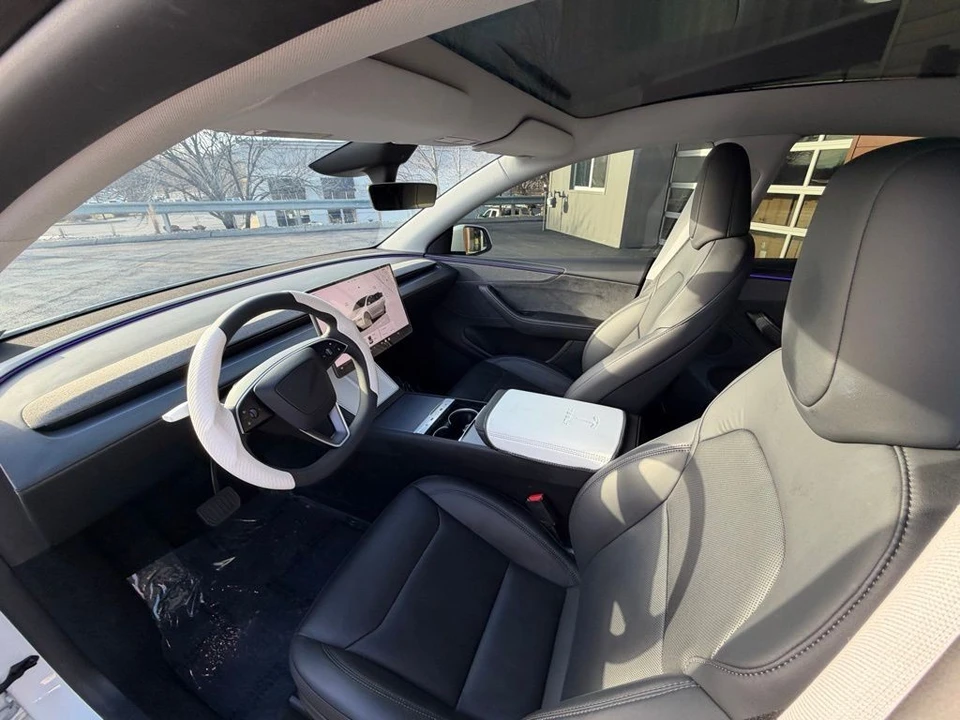 2026 Tesla Model Y - Image 8 of 15