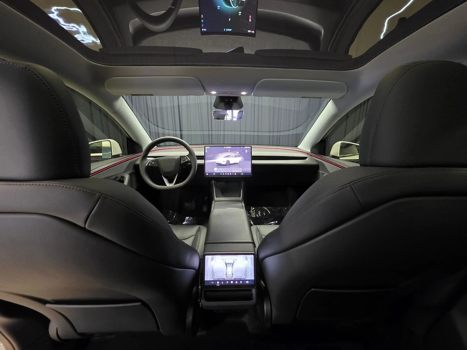 2026 Tesla Model Y - Image 2 of 21