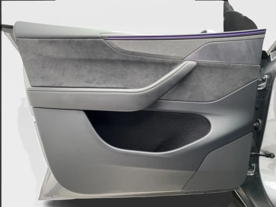 2026 Tesla Model Y - Image 21 of 21