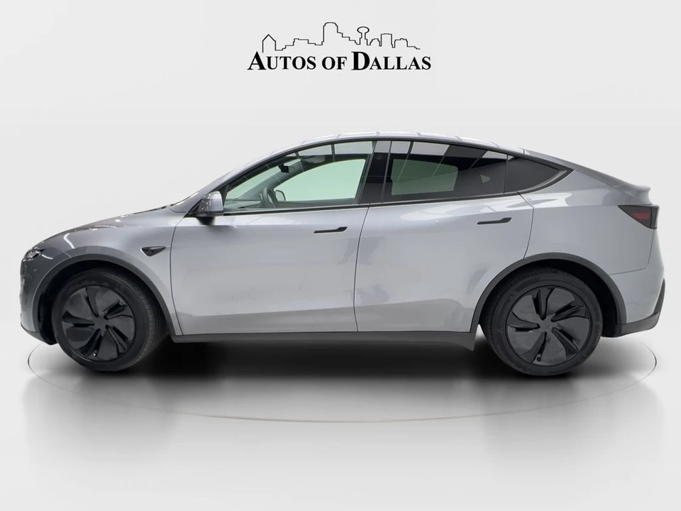 2026 Tesla Model Y - Image 5 of 21