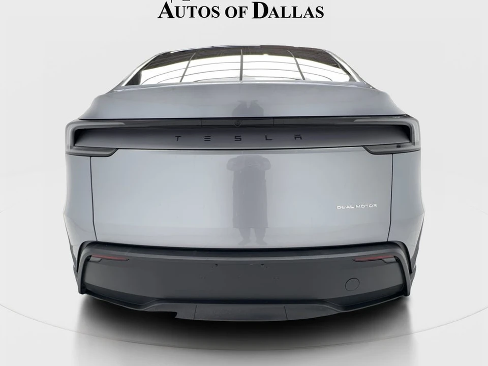 2026 Tesla Model Y - Image 9 of 21