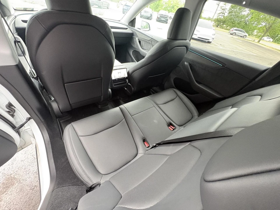 2026 Tesla Model Y - Image 10 of 18