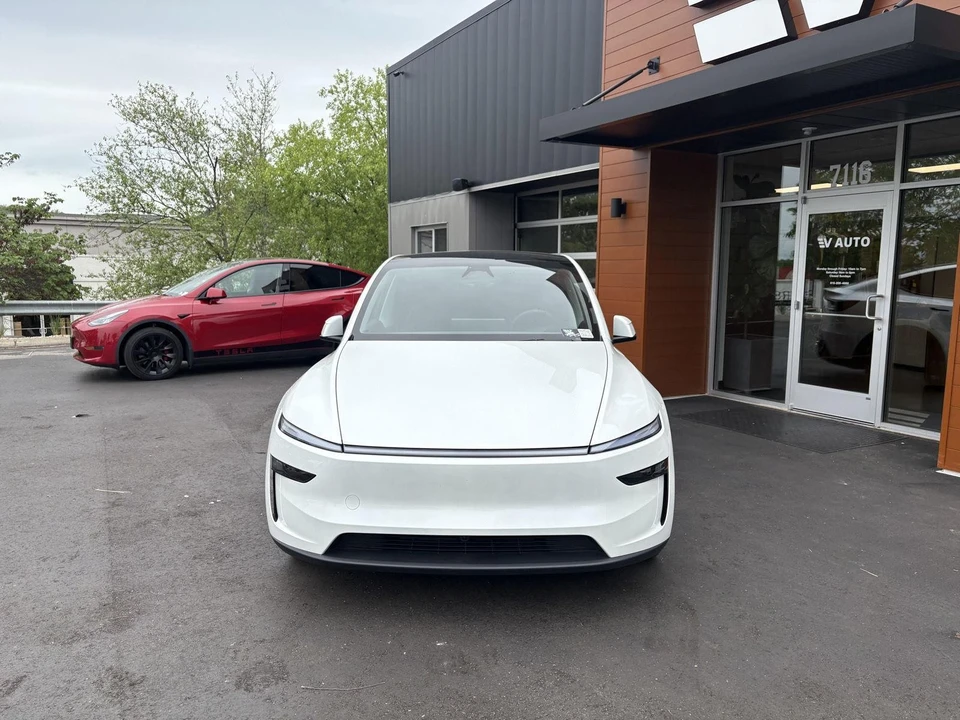 2026 Tesla Model Y - Image 2 of 18