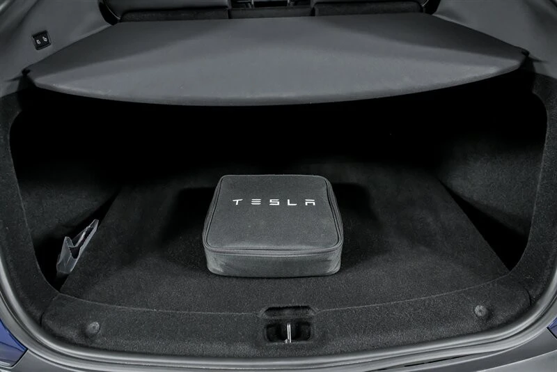 2026 Tesla Model Y - Image 16 of 21
