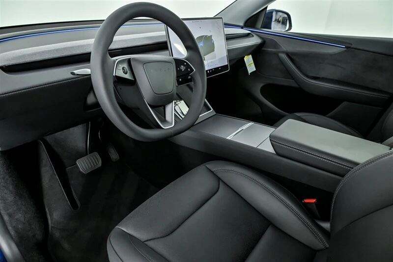 2026 Tesla Model Y - Image 20 of 21