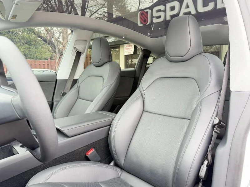 2026 Tesla Model Y - Image 11 of 12