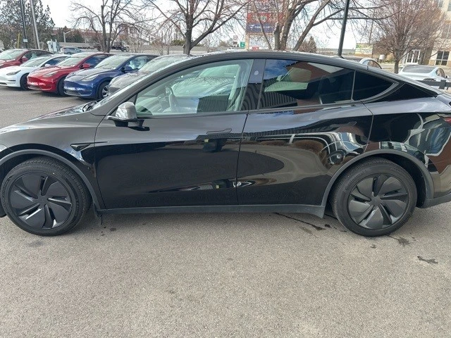 2026 Tesla Model Y - Image 5 of 21