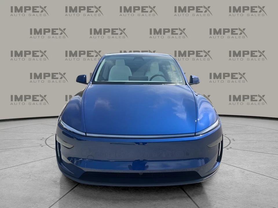 2026 Tesla Model Y - Image 8 of 31