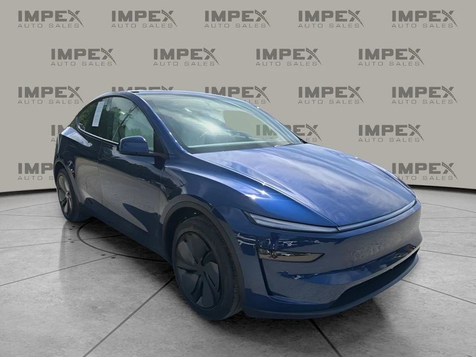 2026 Tesla Model Y - Image 7 of 31