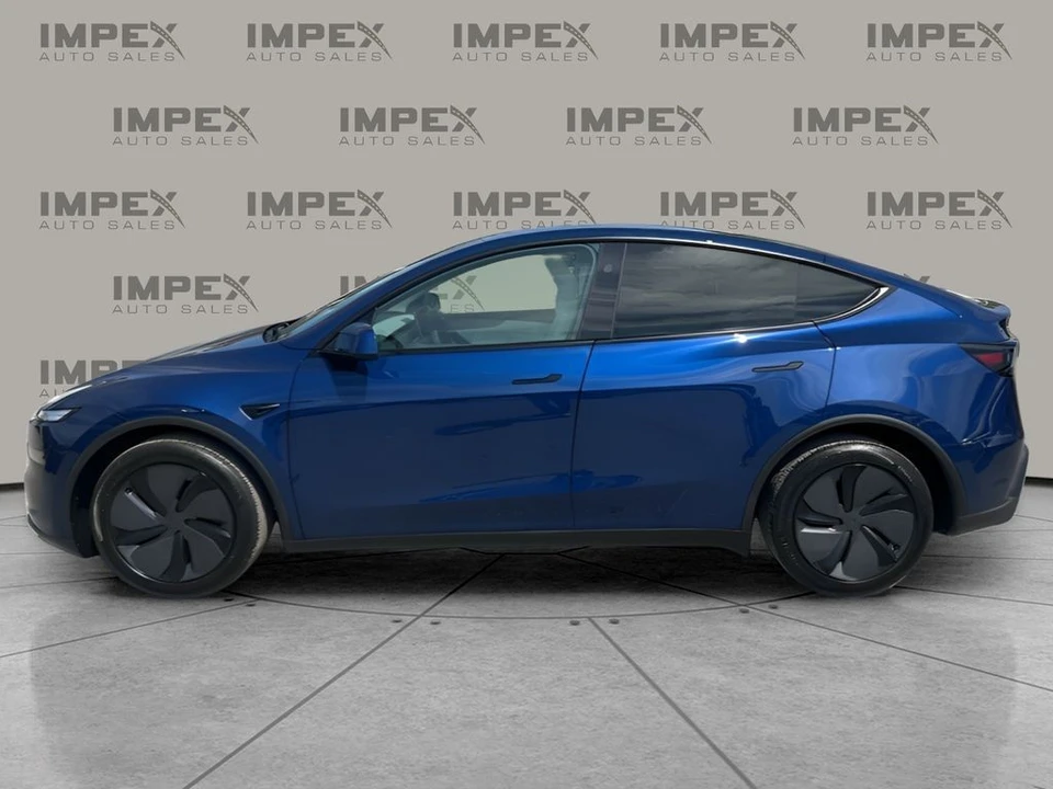 2026 Tesla Model Y - Image 2 of 31