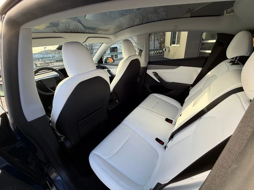 2026 Tesla Model Y - Image 10 of 15