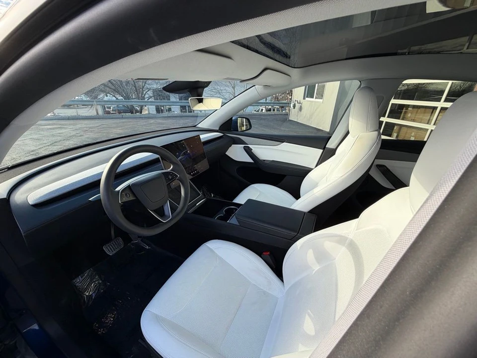 2026 Tesla Model Y - Image 8 of 15