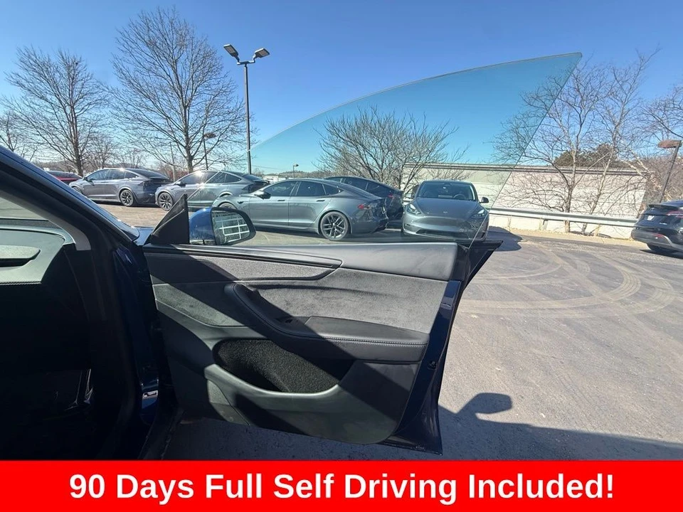 2026 Tesla Model Y - Image 18 of 21
