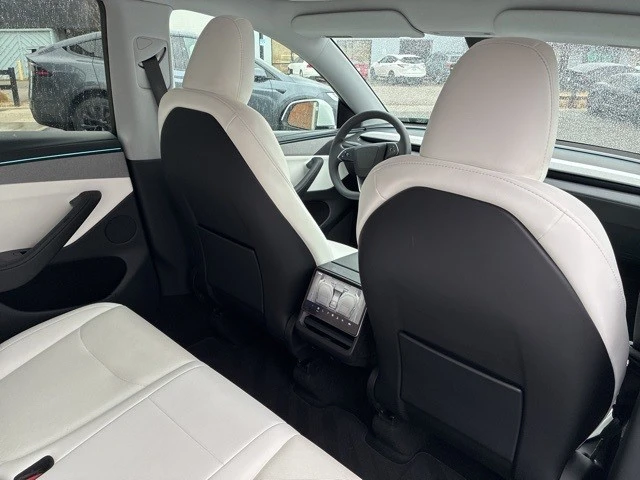 2026 Tesla Model Y - Image 19 of 21