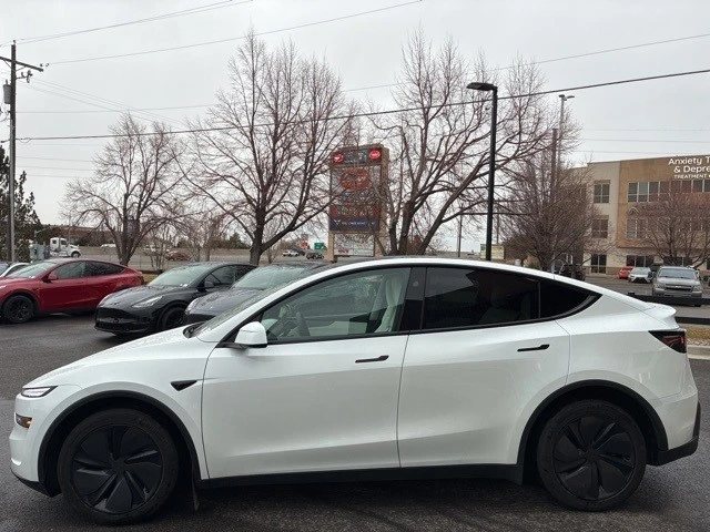 2026 Tesla Model Y - Image 4 of 21
