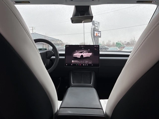2026 Tesla Model Y - Image 17 of 21