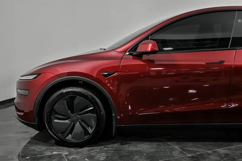 2026 Tesla Model Y - Image 6 of 12