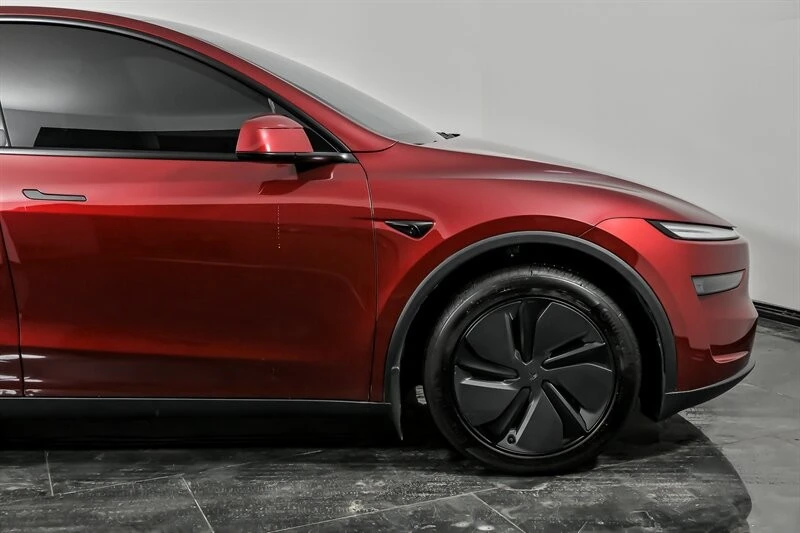 2026 Tesla Model Y - Image 12 of 12