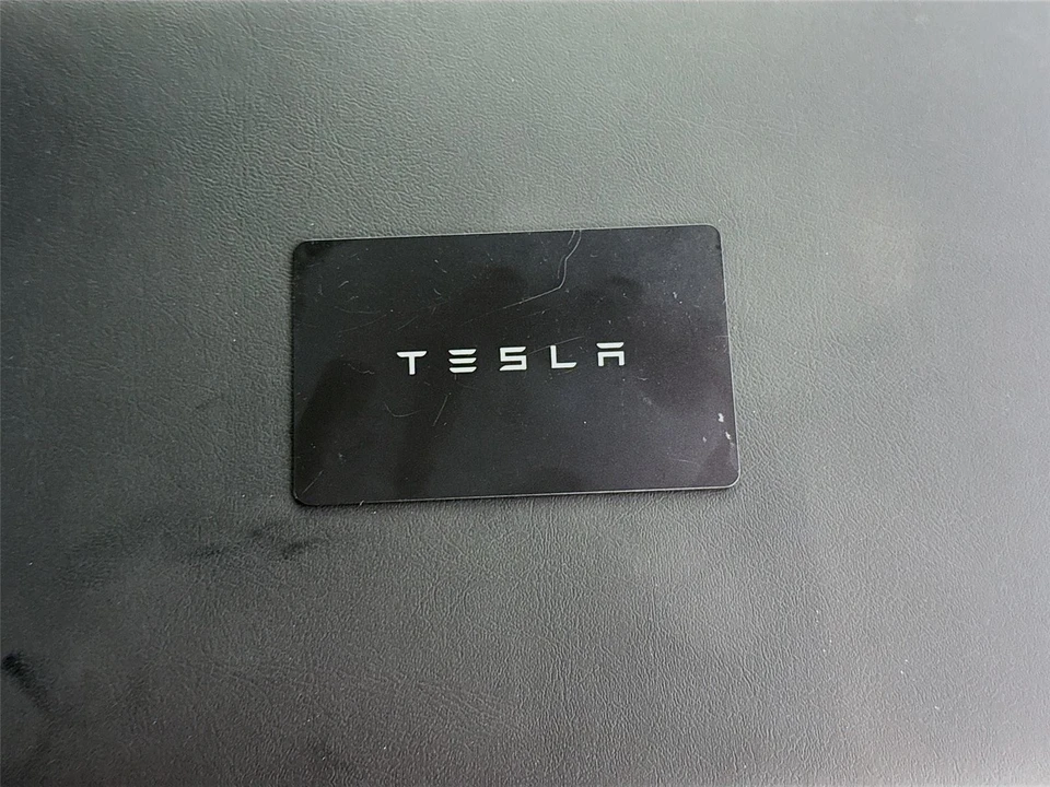 2026 Tesla Model Y - Image 19 of 21