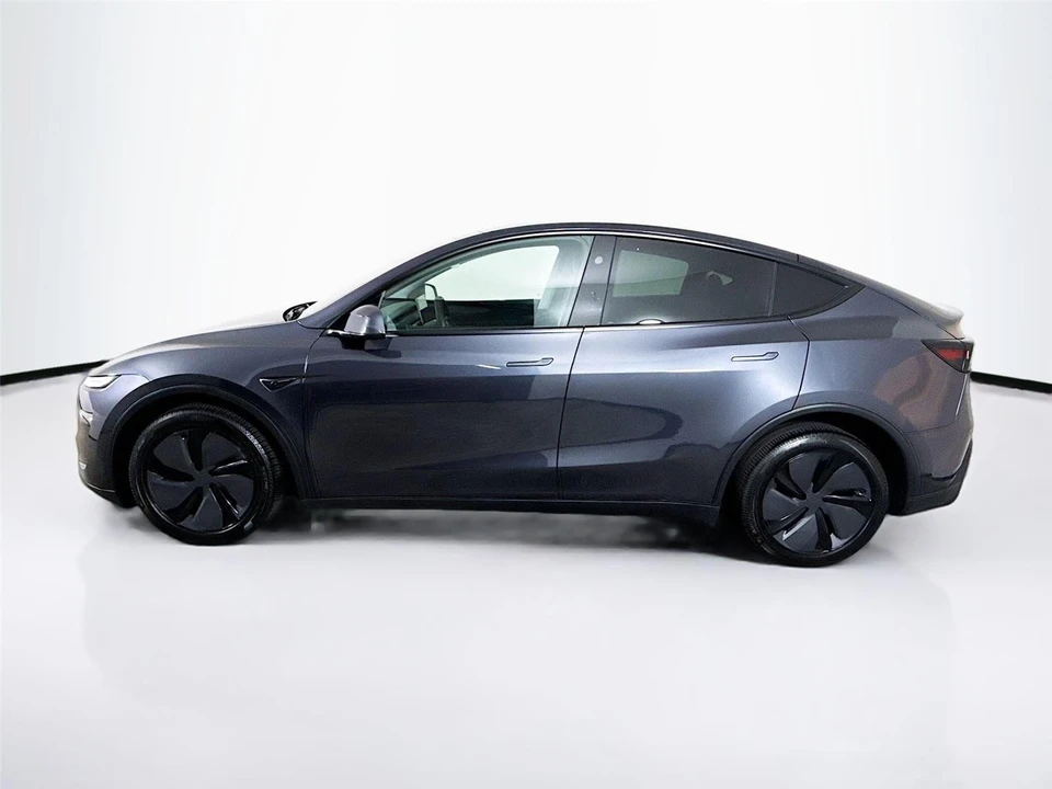 2026 Tesla Model Y - Image 21 of 21