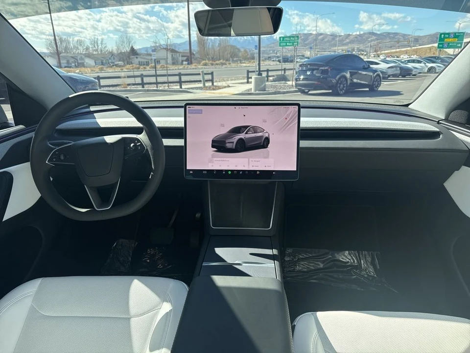 2026 Tesla Model Y - Image 21 of 21