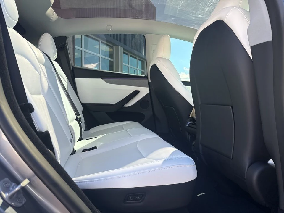 2026 Tesla Model Y - Image 20 of 21