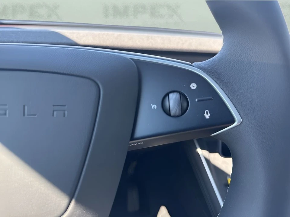 2026 Tesla Model Y - Image 18 of 21