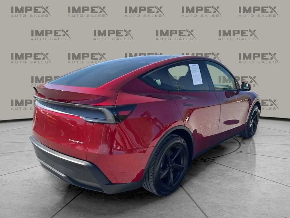 2026 Tesla Model Y - Image 5 of 21