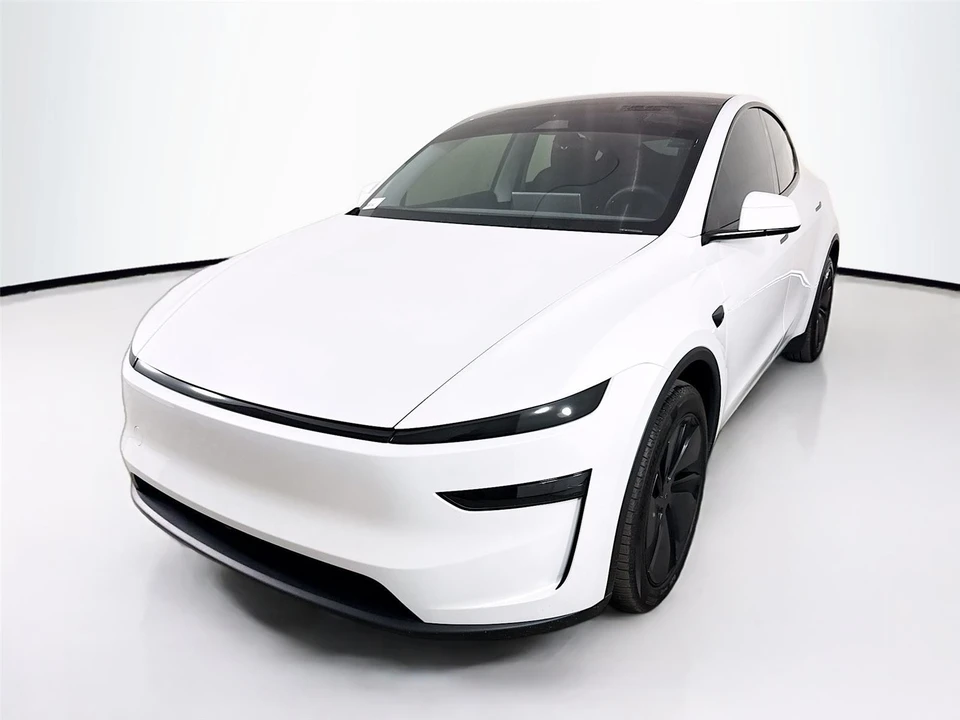 2026 Tesla Model Y - Image 3 of 14