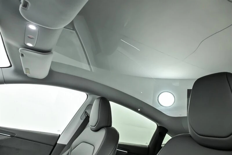 2026 Tesla Model Y - Image 19 of 21