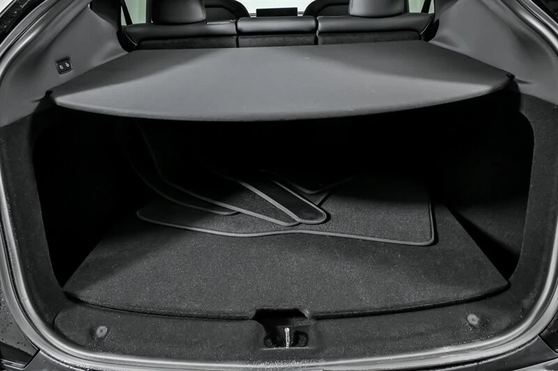 2026 Tesla Model Y - Image 13 of 21
