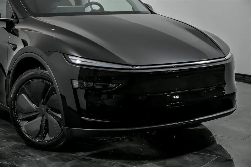 2026 Tesla Model Y - Image 2 of 21
