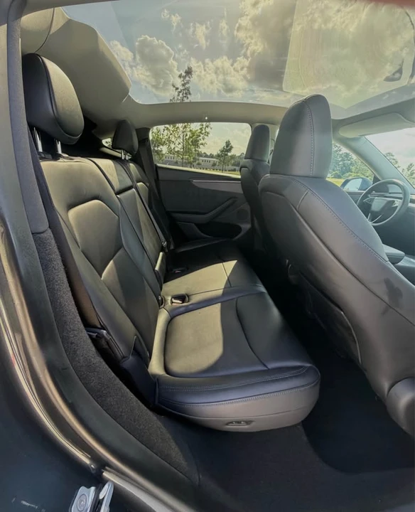 2026 Tesla Model Y - Image 10 of 14