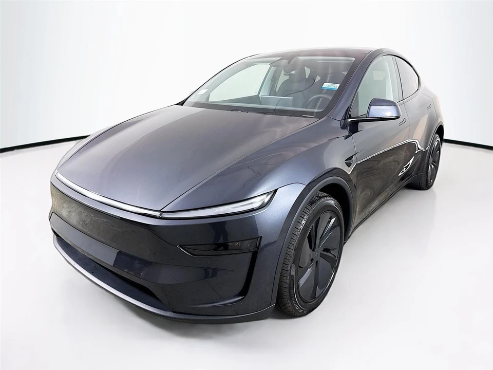 2026 Tesla Model Y - Image 3 of 14