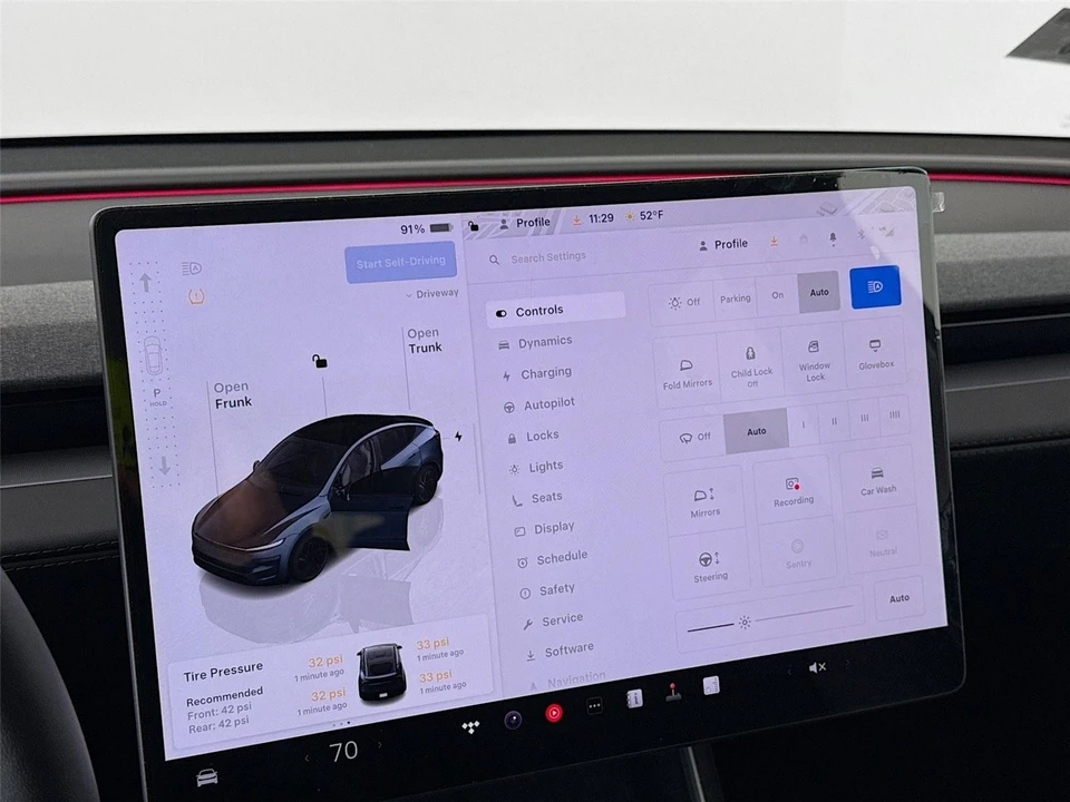 2026 Tesla Model Y - Image 9 of 14