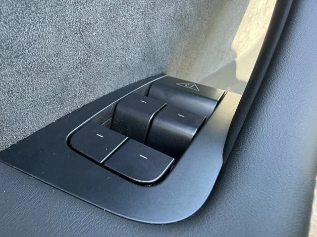 2026 Tesla Model Y - Image 18 of 21