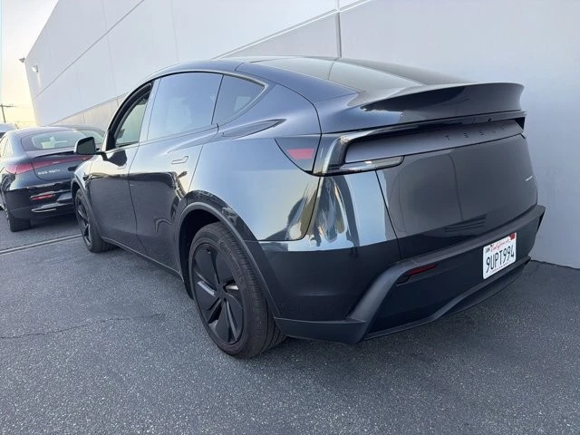 2026 Tesla Model Y - Image 4 of 10