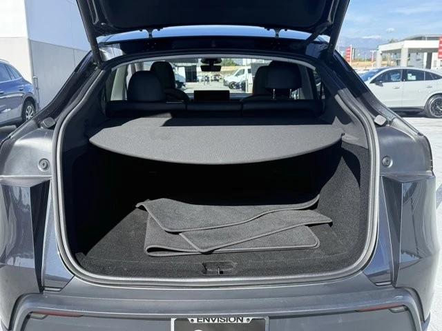 2026 Tesla Model Y - Image 14 of 21