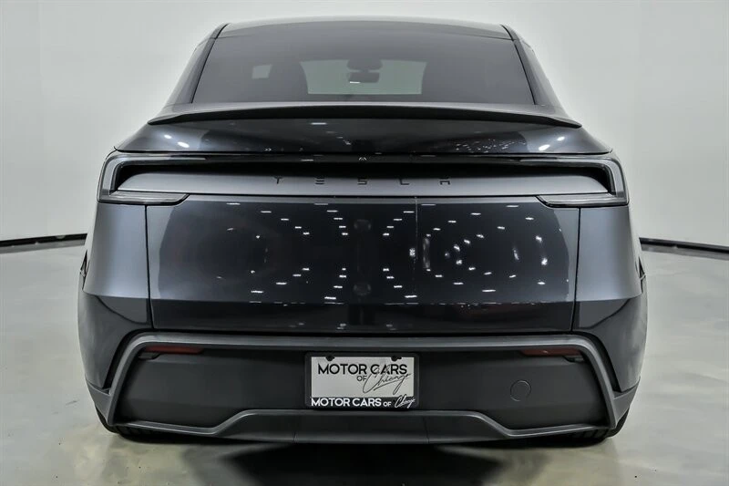 2026 Tesla Model Y - Image 11 of 21