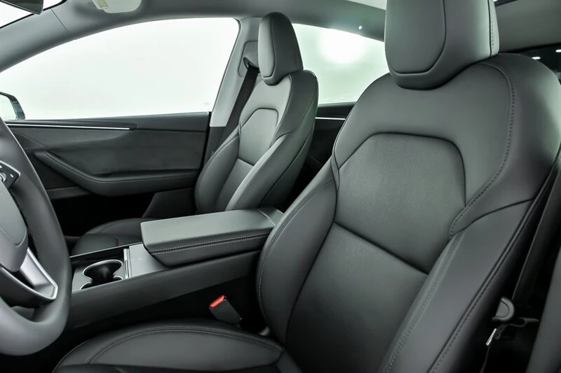 2026 Tesla Model Y - Image 21 of 21