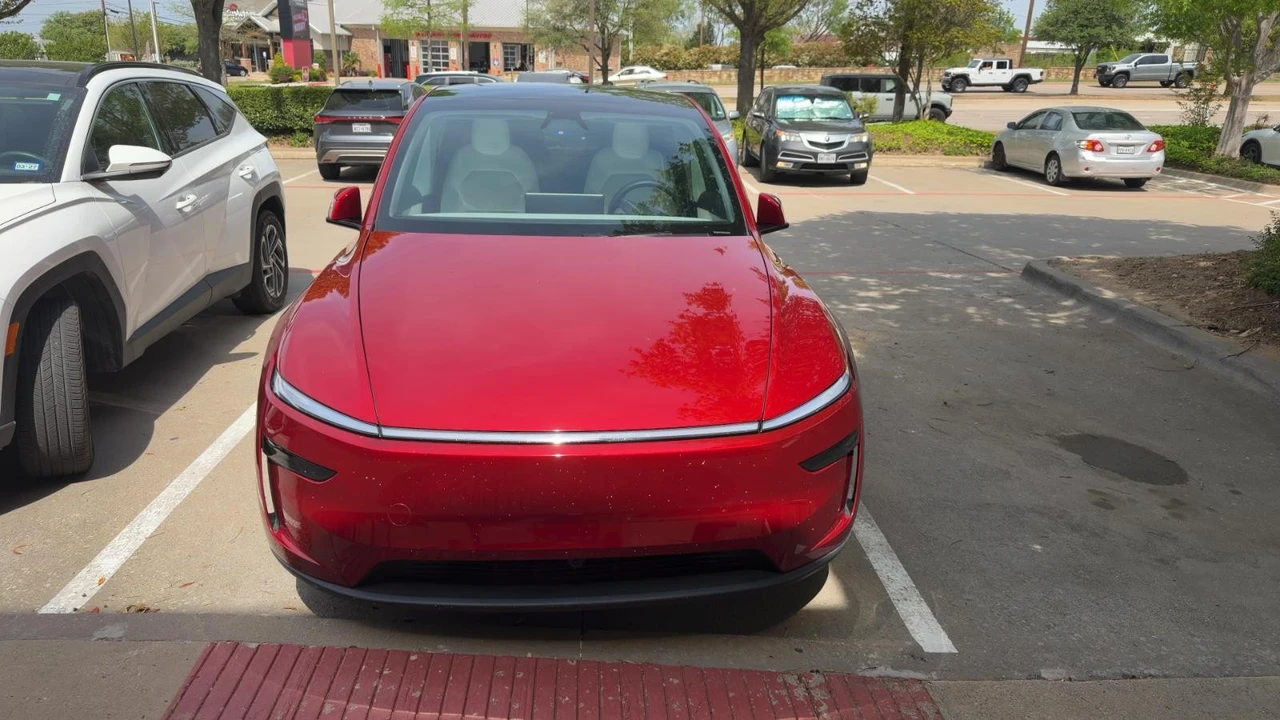 2026 Tesla Model Y - Image 3 of 13