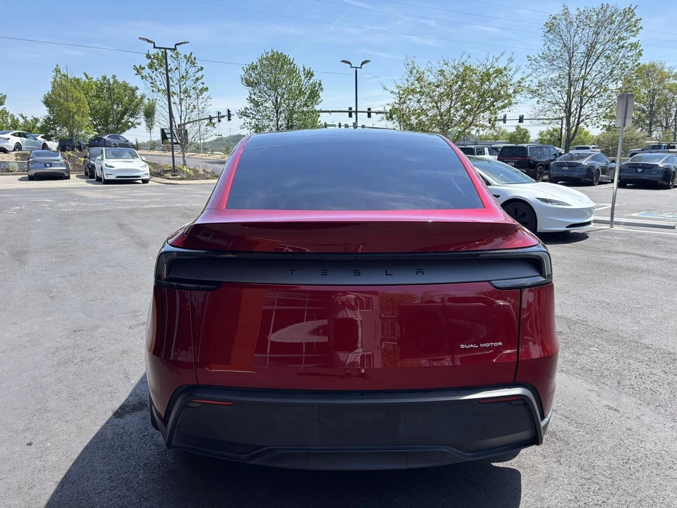 2026 Tesla Model Y - Image 7 of 19