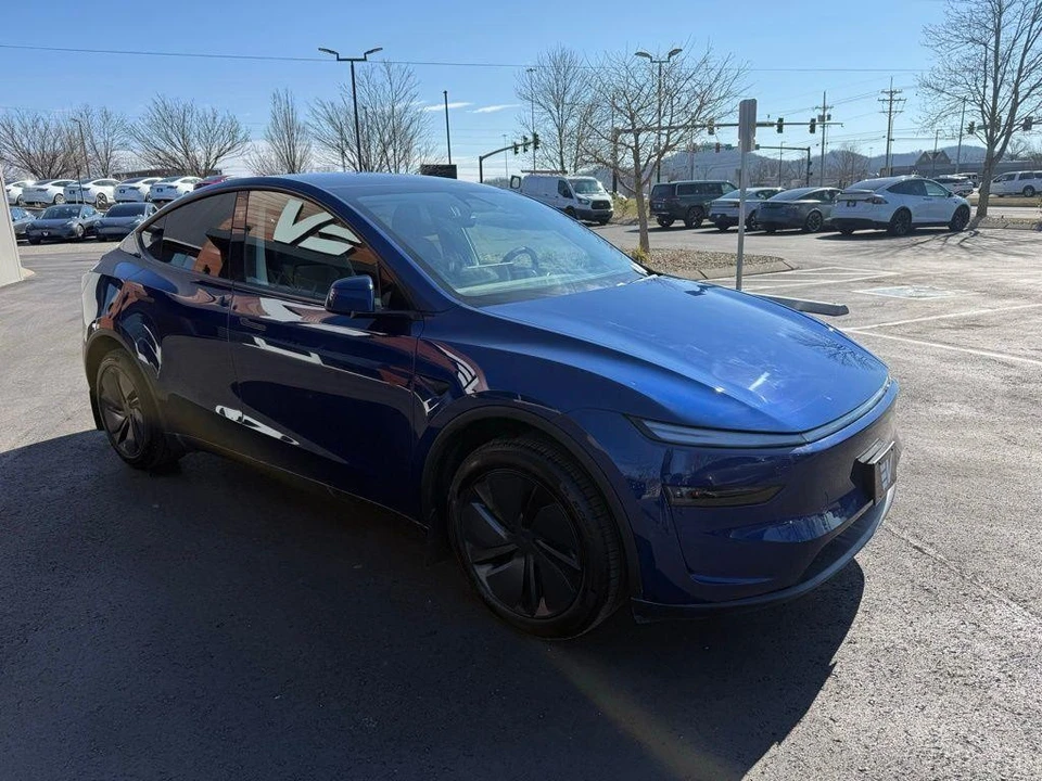 2026 Tesla Model Y - Image 3 of 21