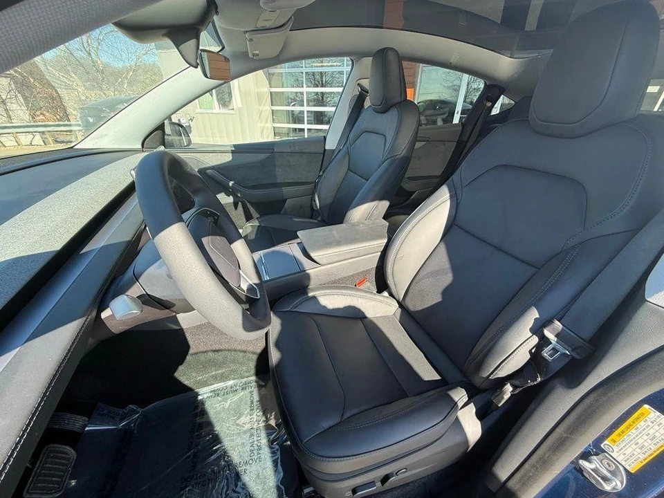 2026 Tesla Model Y - Image 11 of 21