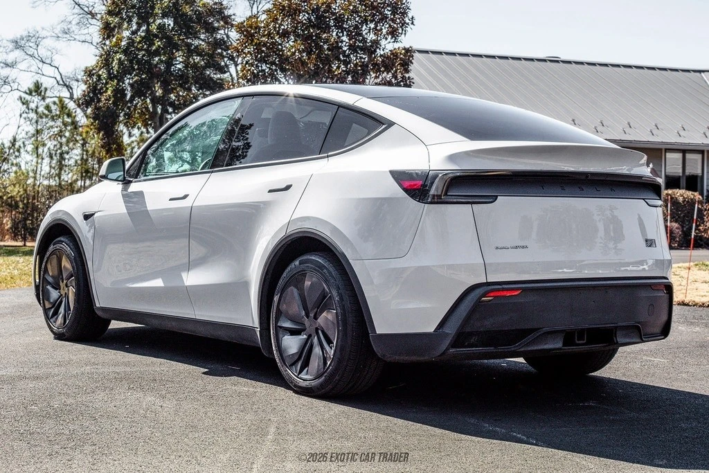 2026 Tesla Model Y - Image 6 of 12