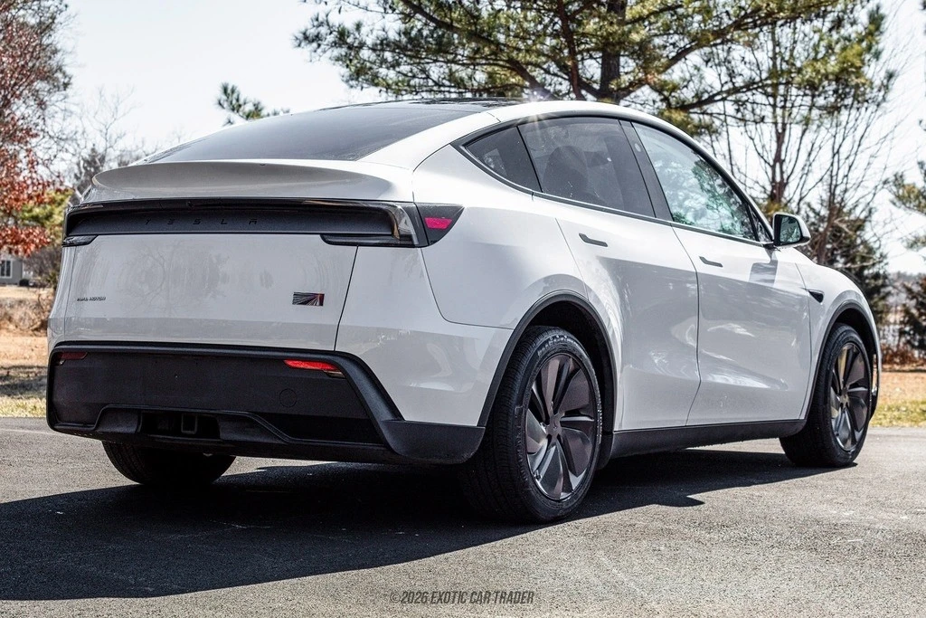 2026 Tesla Model Y - Image 8 of 12