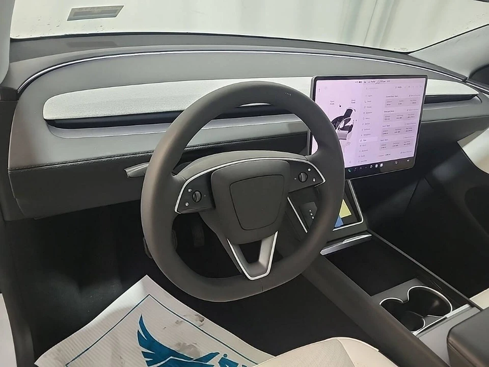 2026 Tesla Model Y - Image 7 of 12