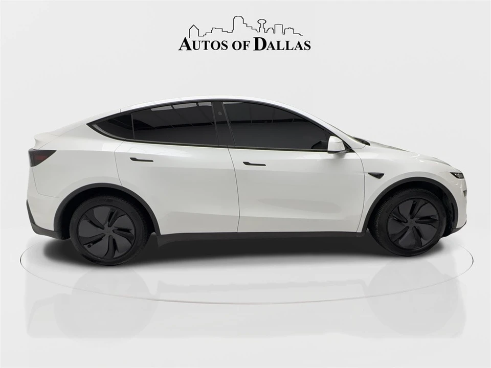 2026 Tesla Model Y - Image 7 of 12